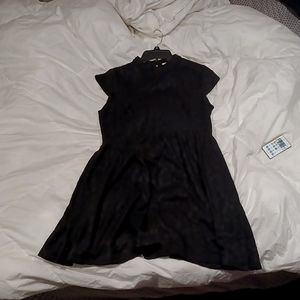 A black dress that I no longer need worn only 2 times and thats it